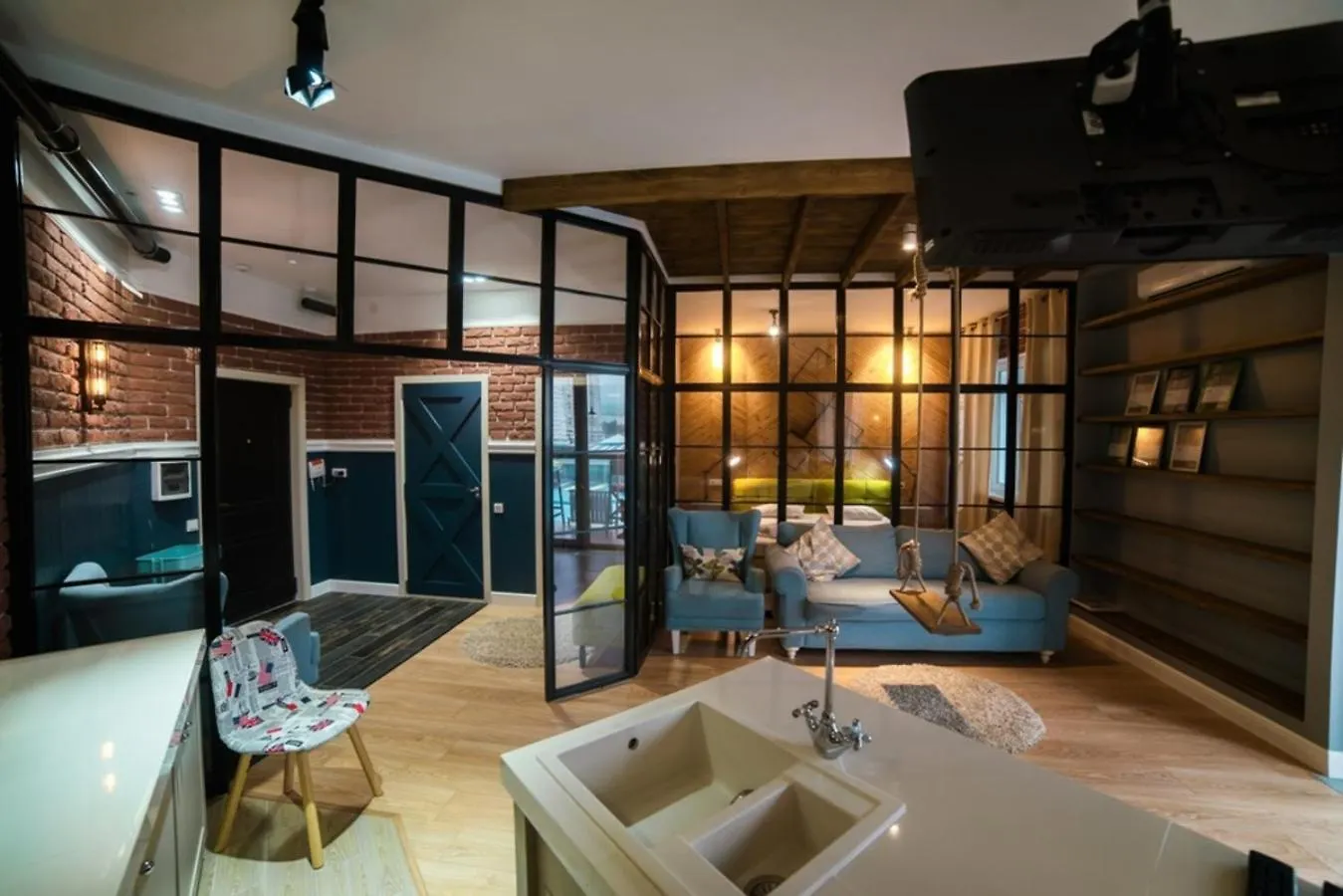 Hotel Manica Vavilon Алматы 0*,